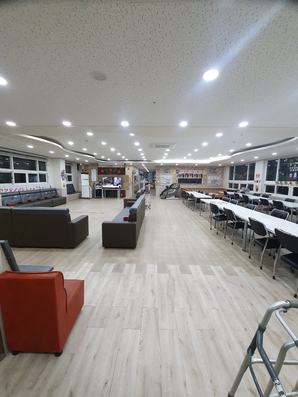 2000769928_Fv5oJpCO_dbe65f7f3511a71153d93f8d9debc5367a9964b4.jpg 이미지크게보기