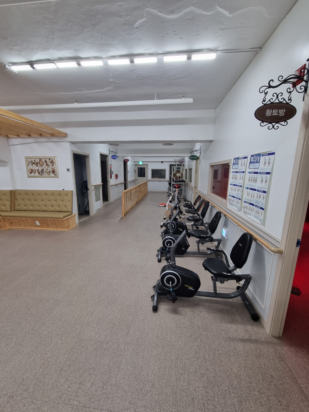 2000769928_OKNY3PZp_b4e5999ebf75ea29c3a2dc09bab985d40103130d.jpg 이미지크게보기