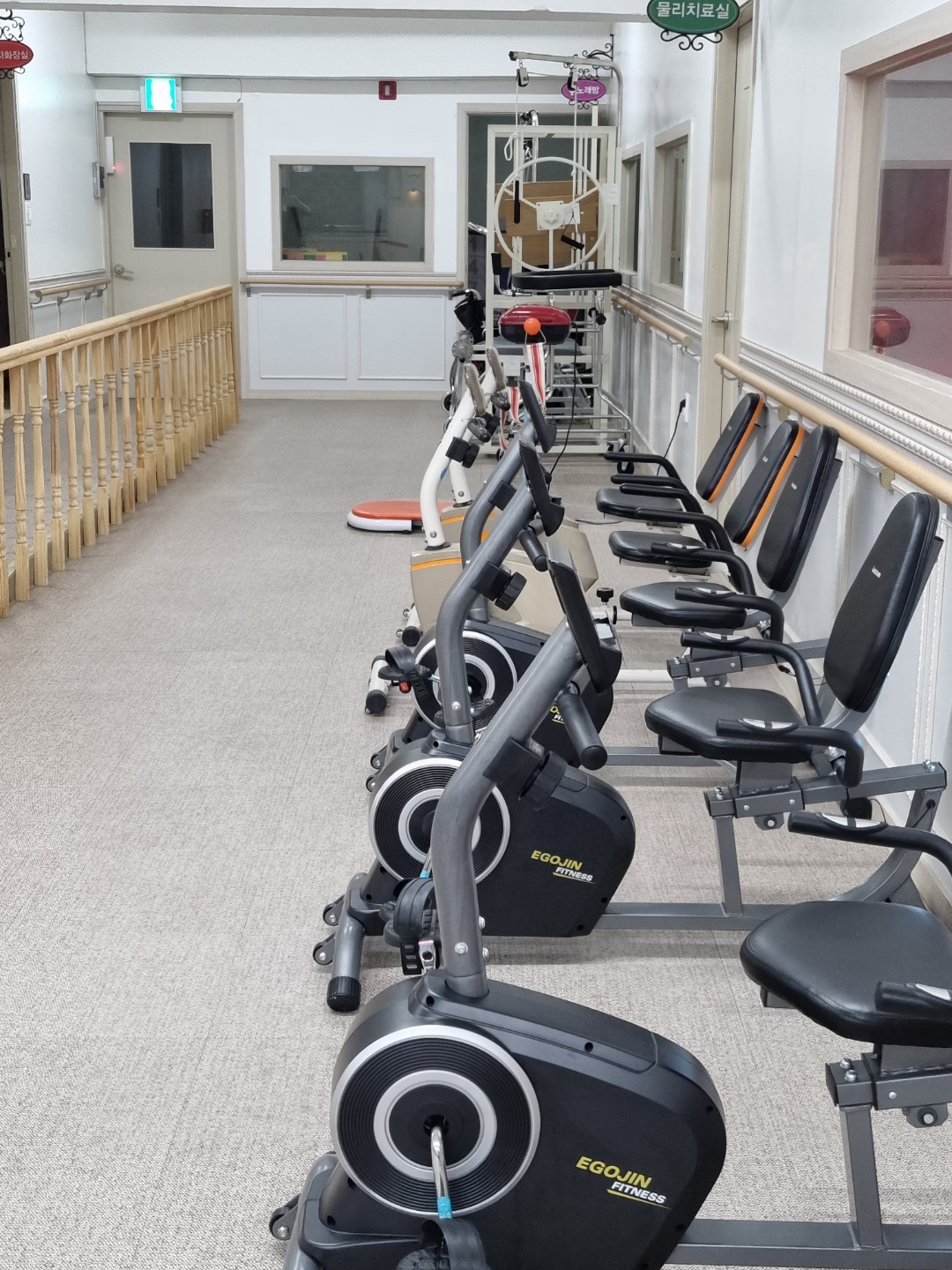 2000769928_RF4ao5nH_d0c3297be5440621ee31f4ed9d15d7518f077d54.jpg 이미지크게보기